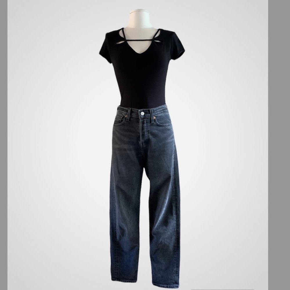 Levi's Black High Rise Tapered Leg Jeans